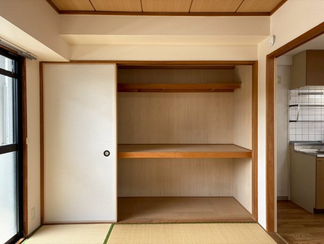 収納　アビタシオン十番