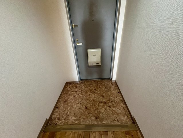 玄関　アビタシオン十番