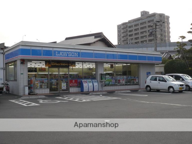 コンビニ　ローソン小倉富士見二丁目店（コンビニ）まで286m