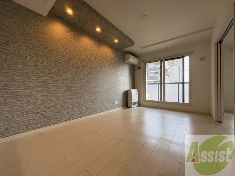 居室・リビング　広くてキレイなお部屋が広がっていて、充実した生活が送れそう。