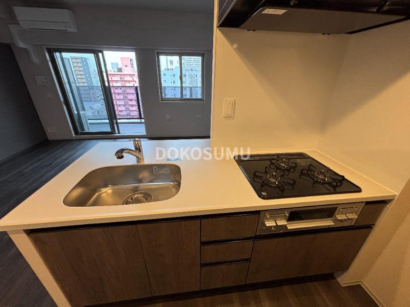 キッチン　毎日の料理が楽しくなる、機能性とデザインを兼ね備えた空間。