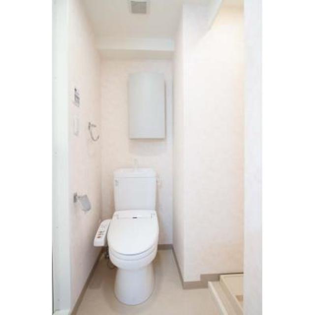 トイレ　※写真は同タイプ住戸です。