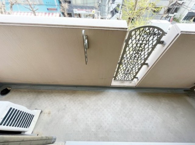 バルコニー