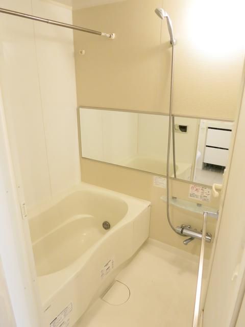 バス・シャワールーム　お風呂です