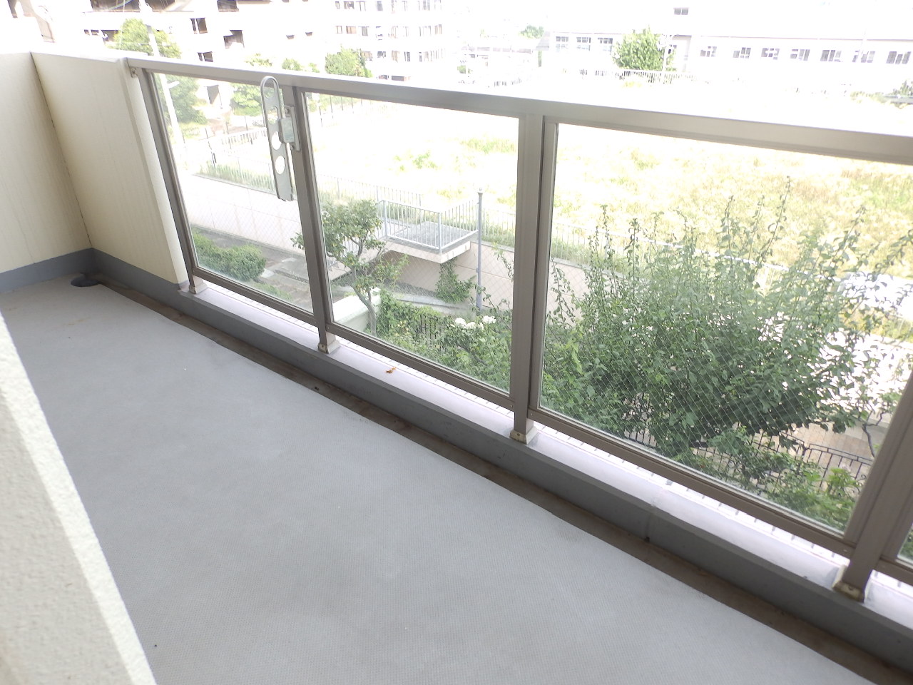 バルコニー　南向き