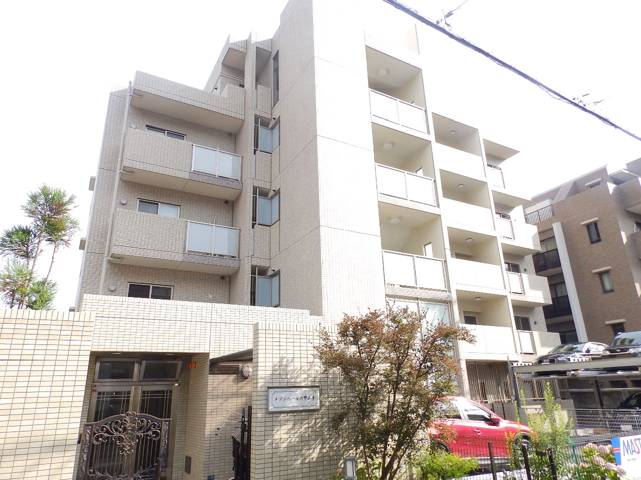 建物外観　高級感あります