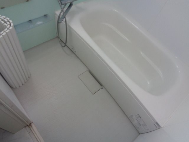バス・シャワールーム　同物件別部屋参考写真です