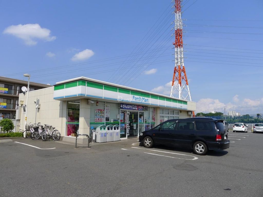 コンビニ　ファミリーマート 柏豊四季店（篠籠田寄り）（コンビニ）まで410m