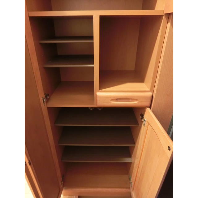 玄関　シューズロッカー