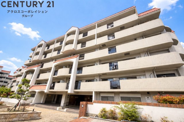 建物外観　安心のオートロック付き♪