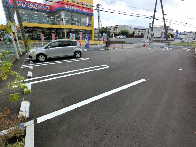 駐車場　2台付き無料☆