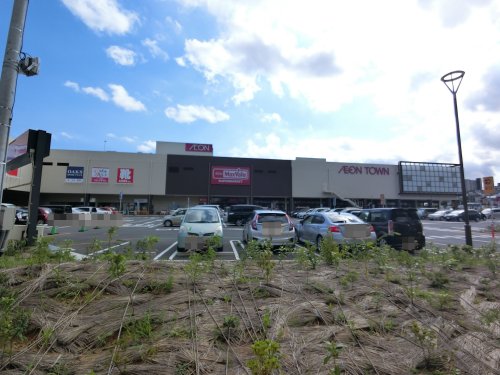 ショッピングセンター　イオンタウン成田富里（ショッピングセンター）まで3610m