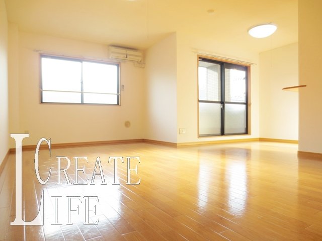 居室・リビング　別号室の参考写真です。