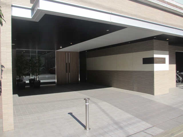 エントランス　毎日通るエントランスはこのようになっています