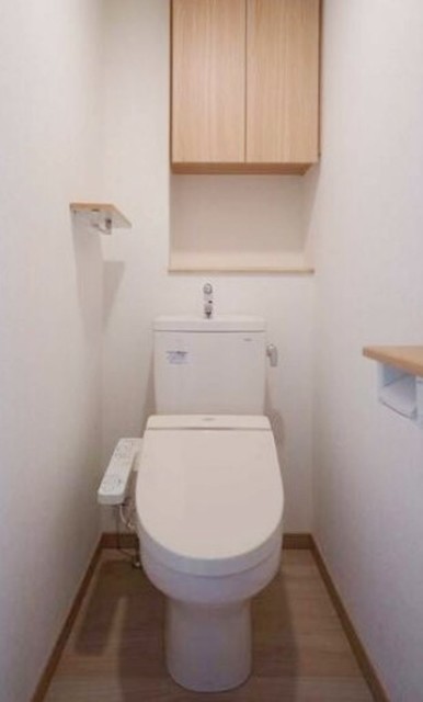 トイレ　別部屋同仕様タイプ