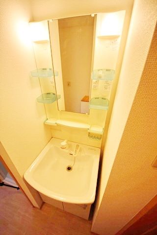 洗面設備　同物件別部屋写真