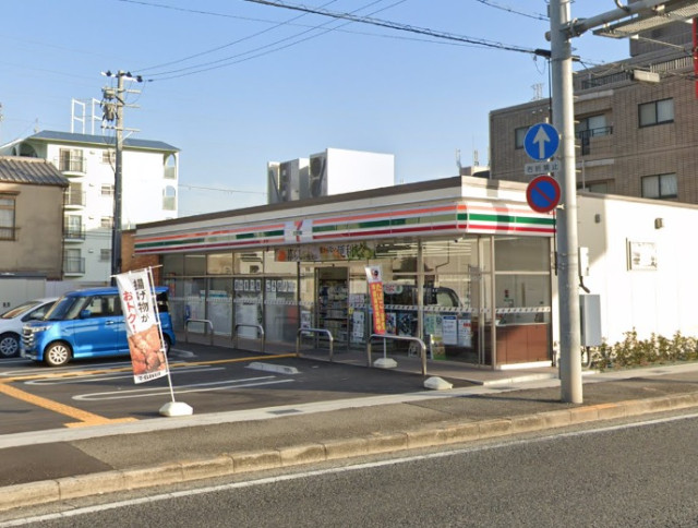 コンビニ　セブンイレブン尼崎南武庫郵便局前店（コンビニ）まで718m