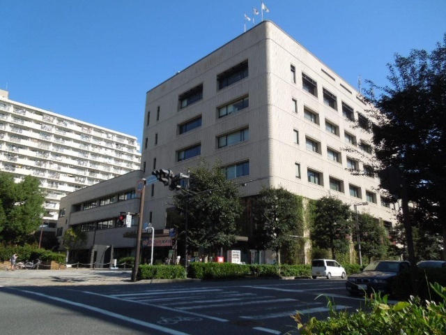 役所　横浜市鶴見区役所（役所）まで961m