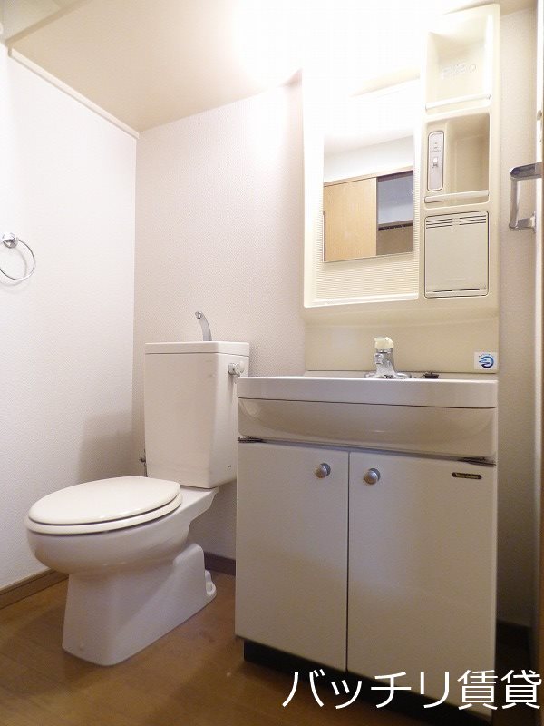 洗面設備　別号室イメージの為、現状を優先致します。