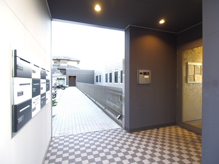 エントランス　エントランス