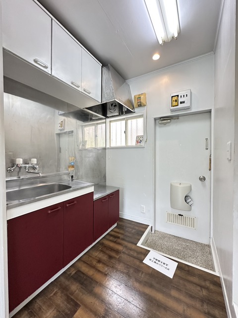 キッチン　別部屋参考写真です