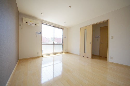 居室・リビング　類似室内