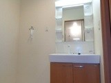 洗面設備　朝に便利な独立洗面台完備♪