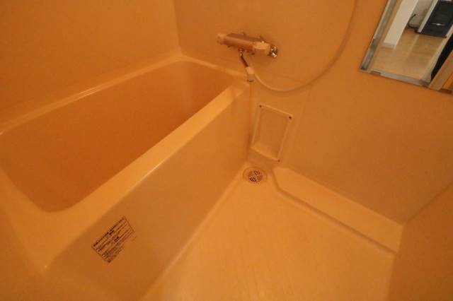 バス・シャワールーム　綺麗な浴室♪