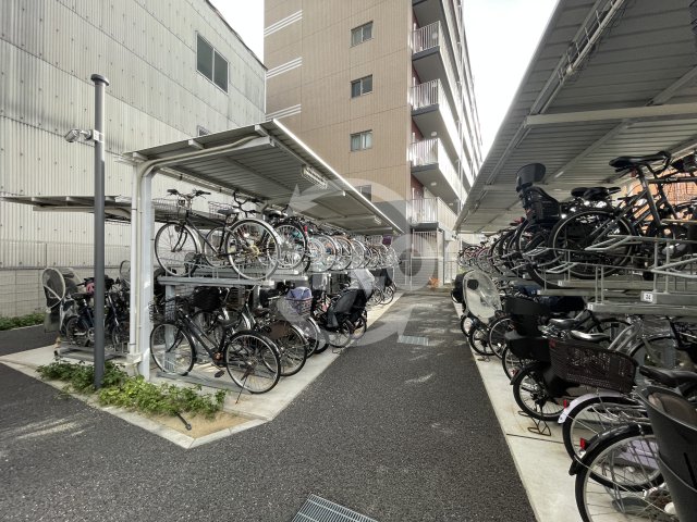 その他設備　プレサンスロジェ大阪福島　駐輪場