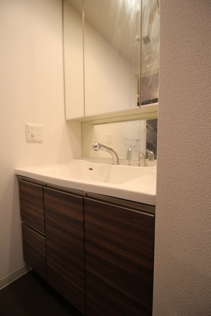 洗面設備　※別室の参考写真の為、現況優先です。