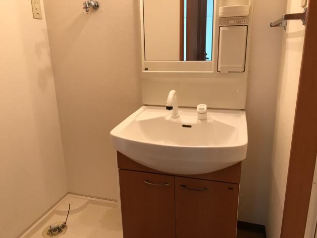 洗面設備　洗髪洗面化粧台