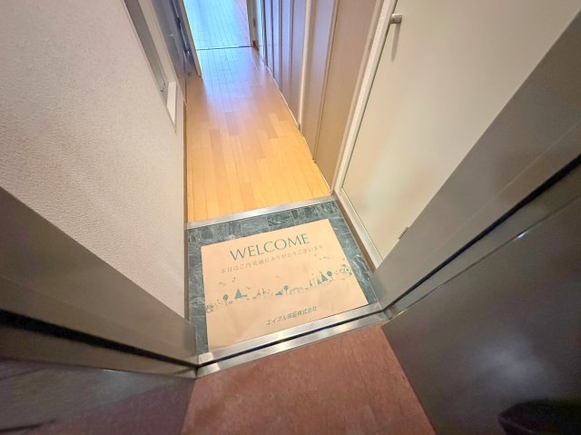 玄関　落ち着いたおしゃれな玄関です。