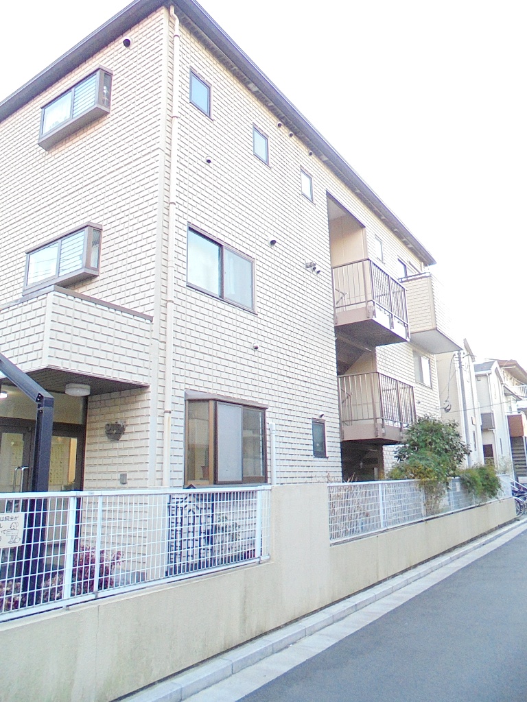 建物外観　閑静な住宅街☆