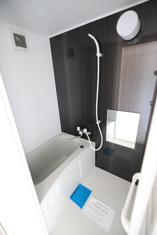 バス・シャワールーム　同タイプ参考写真です。
