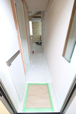 玄関　同タイプ参考写真です。