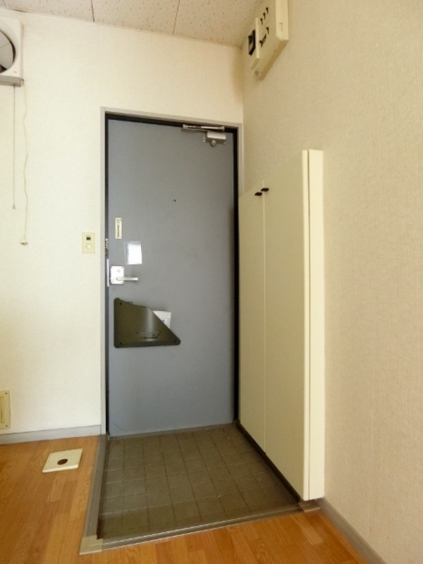 玄関　図面と現状に相違がある場合には現状を優先