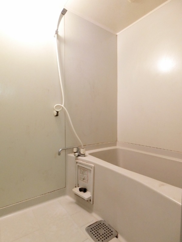 バス・シャワールーム　図面と現状に相違がある場合には現状を優先