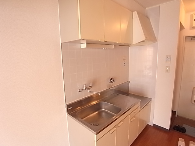 キッチン　システムキッチンに変更