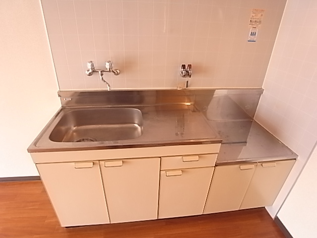 キッチン　システムキッチンに変更