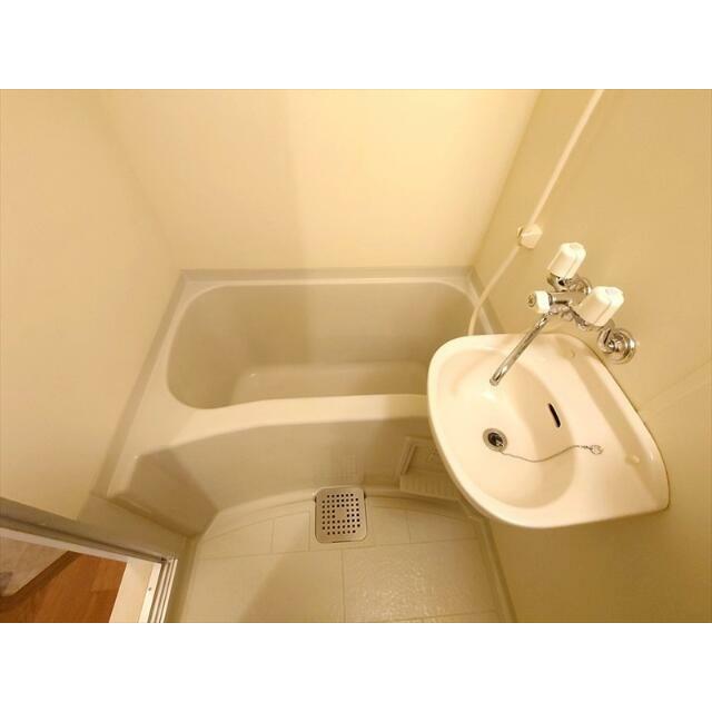 バス・シャワールーム　別部屋同間取