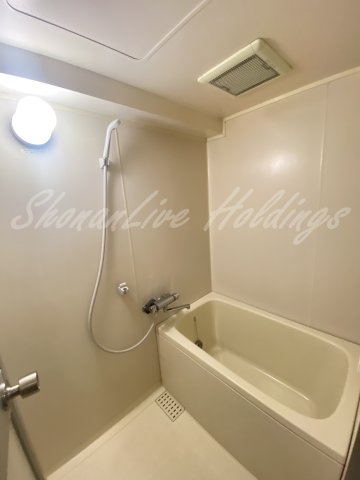 バス・シャワールーム　落ち着いた雰囲気のお風呂♪