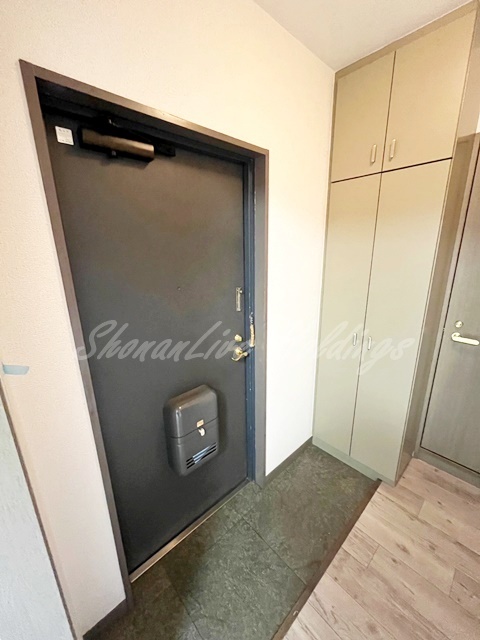 玄関　シューズボックスございます♪