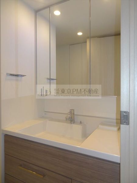 洗面設備　※同物件別部屋写真