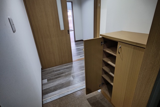 玄関　※別部屋の写真です