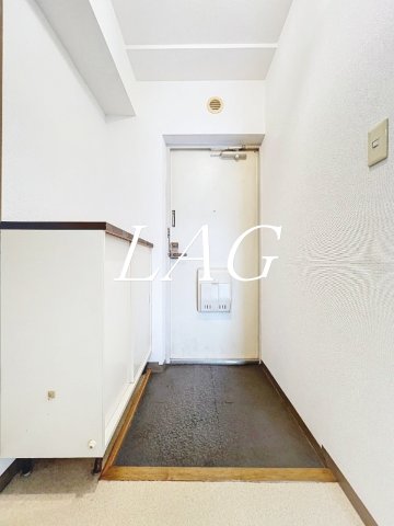 玄関　玄関です。