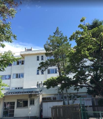 小学校　鎌倉市立山崎小学校（小学校）まで401m