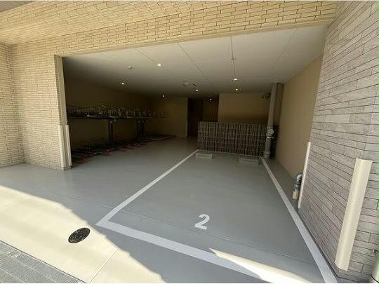 駐車場　駐車場