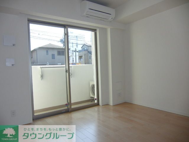 居室・リビング　Dタイプ2012年1月撮影 同タイプ202号室の写真です。