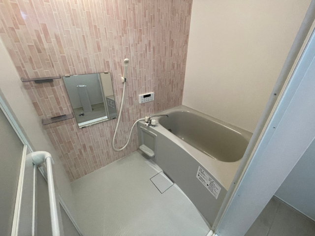 バス・シャワールーム　同間取の部屋参照