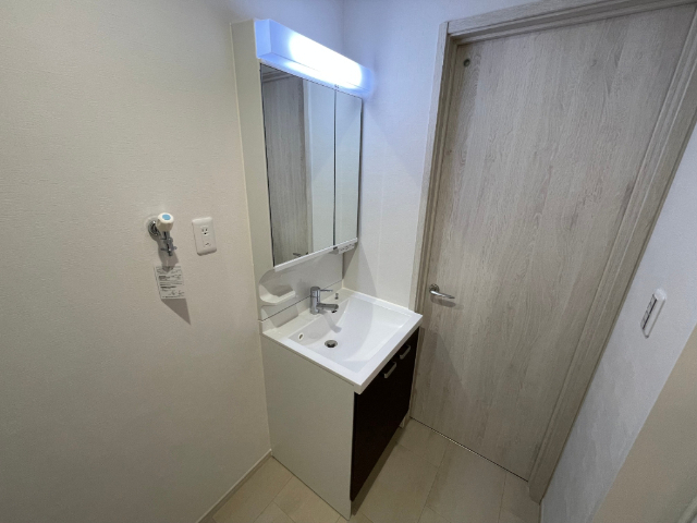 洗面設備　同間取の部屋参照